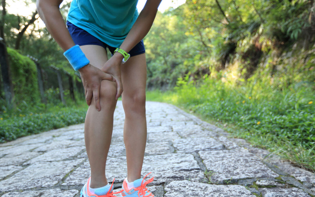 Marathon training in runners with knee pain